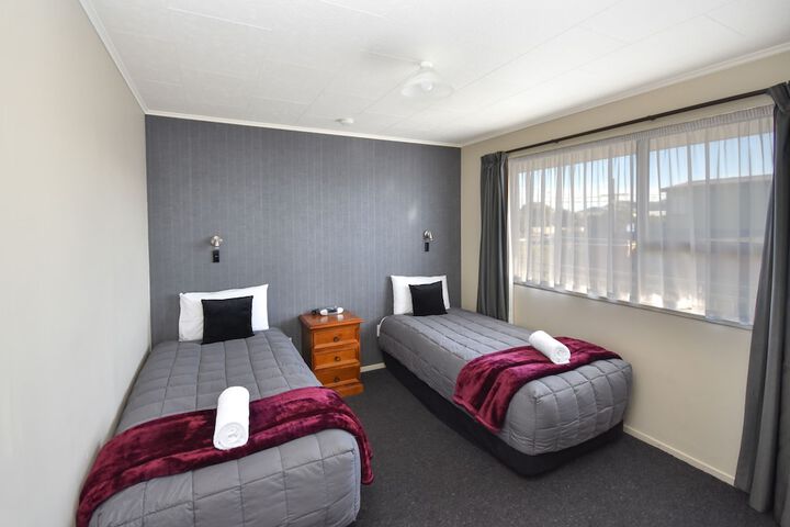 Room 5 of 31