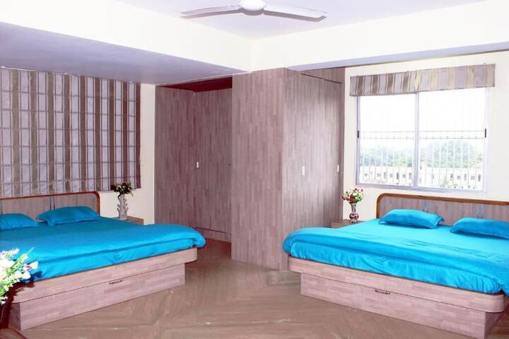 Room 13 of 49