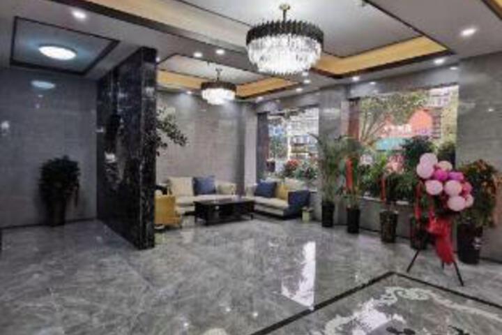 Fengcheng Hotel