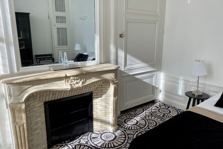 Room 8 of 40