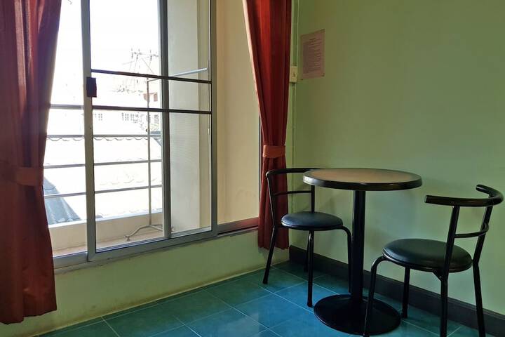 Room 9 of 21