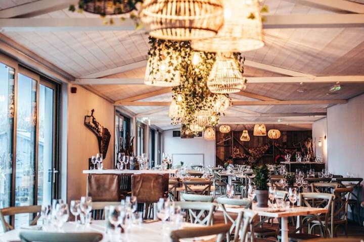 Dining Photos