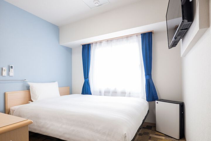 Room 7 of 50