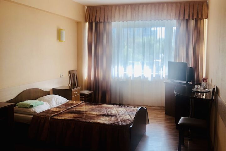 Room 7 of 34