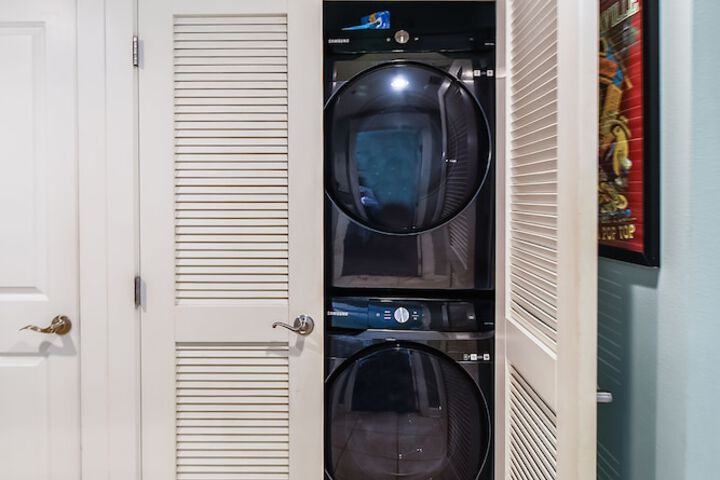 Laundry 234 of 308