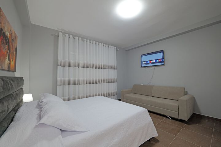 Room 30 of 87