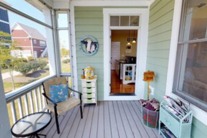 Terrace/Patio 3 of 32