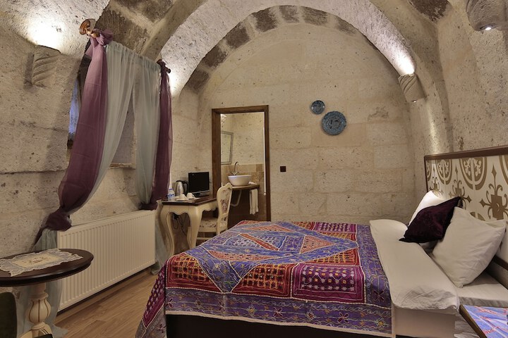 Room 12 of 56