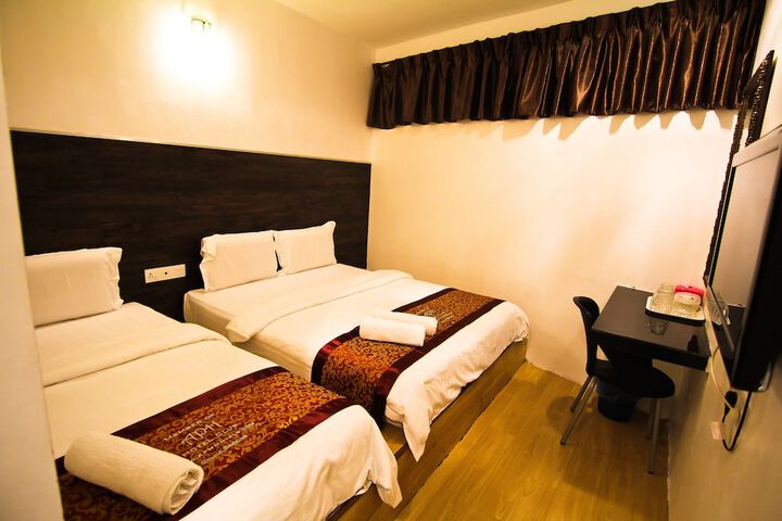 Room 21 of 36