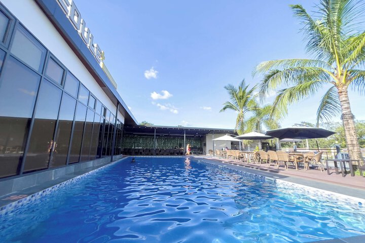 Pool 51 of 68