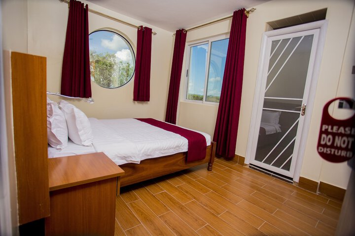 Room 9 of 22