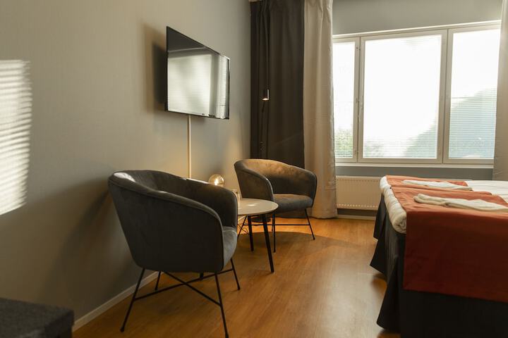 Room 8 of 55