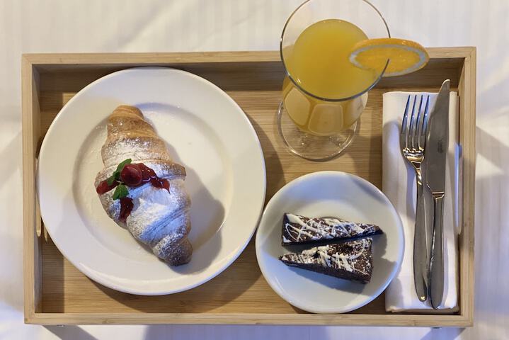 Breakfast/Coffee Service 18 of 21