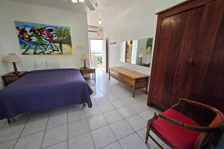 Room 95 of 266