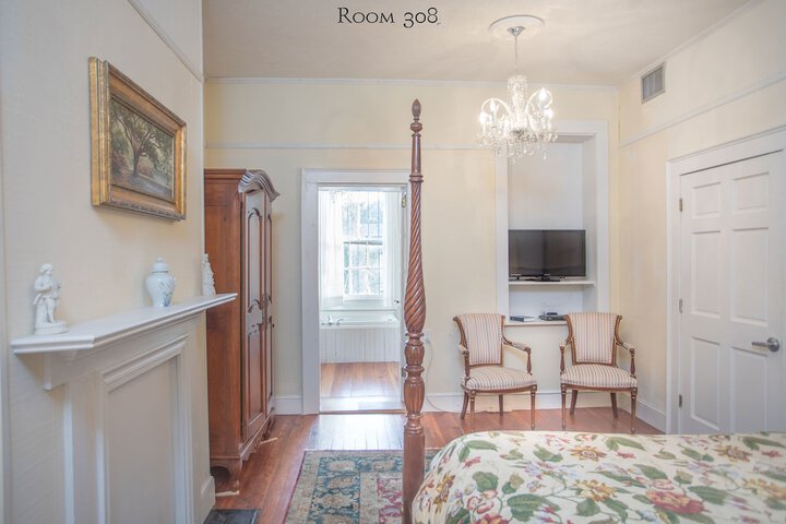 Room 40 of 170