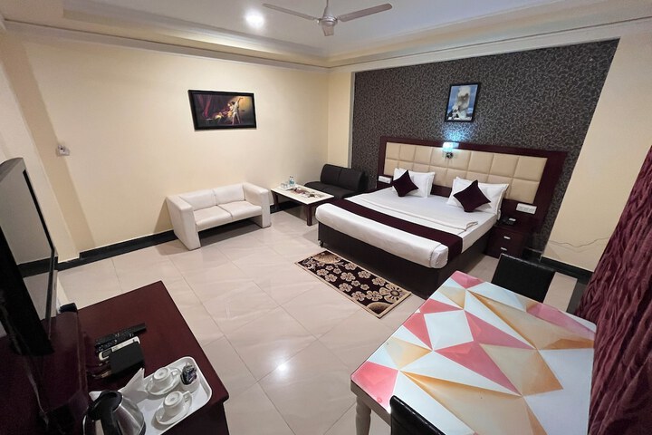 Room 33 of 135