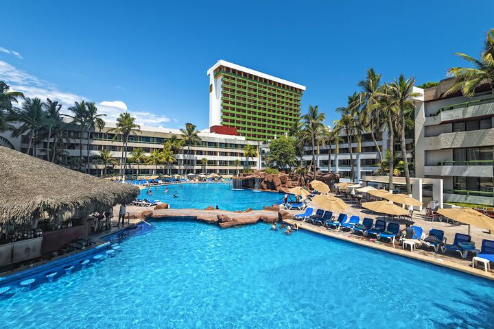 Pools & Facilities
