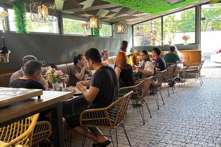 Dining 149 of 175