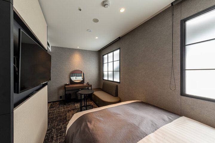 Room 12 of 47