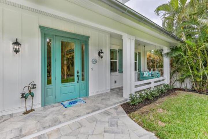 Coral Cottage in Captiva, FL