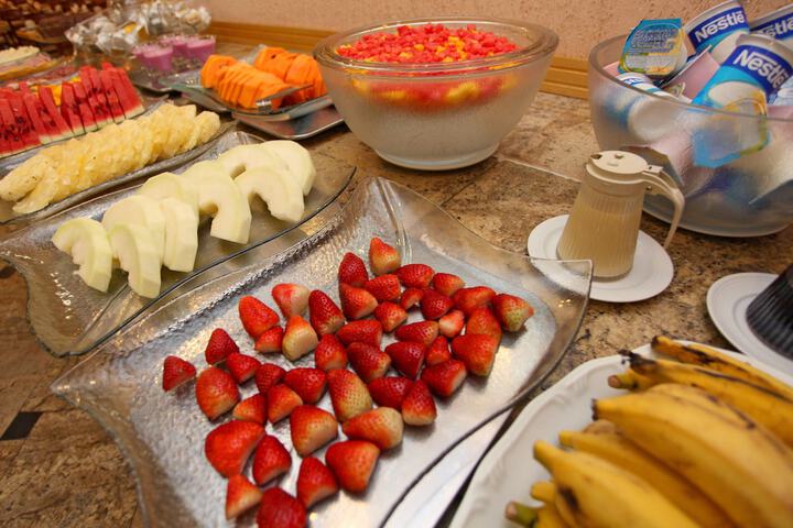 Breakfast/Coffee Service 66 of 94