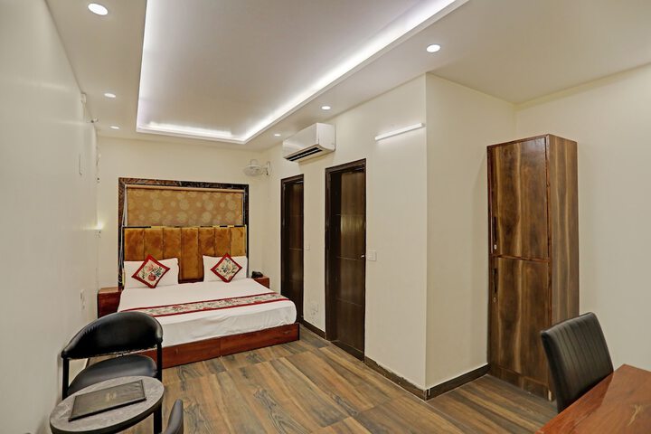 Room 37 of 65