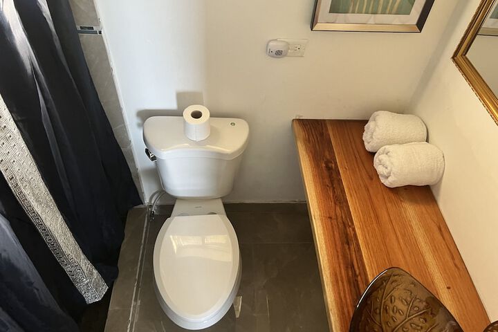 Room 42 of 105