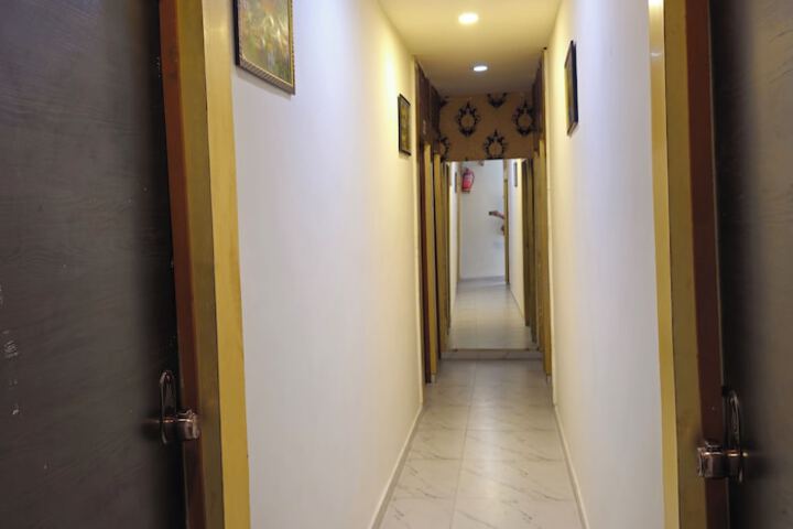 Hotel Interior 3 of 32