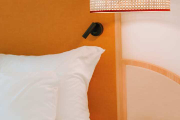 Room 42 of 229