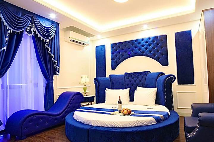 Room 19 of 29