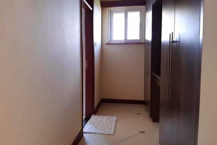 Room 144 of 190