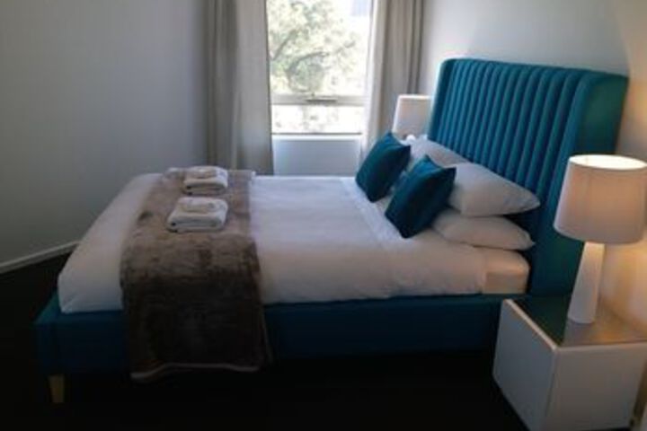 Room 10 of 20