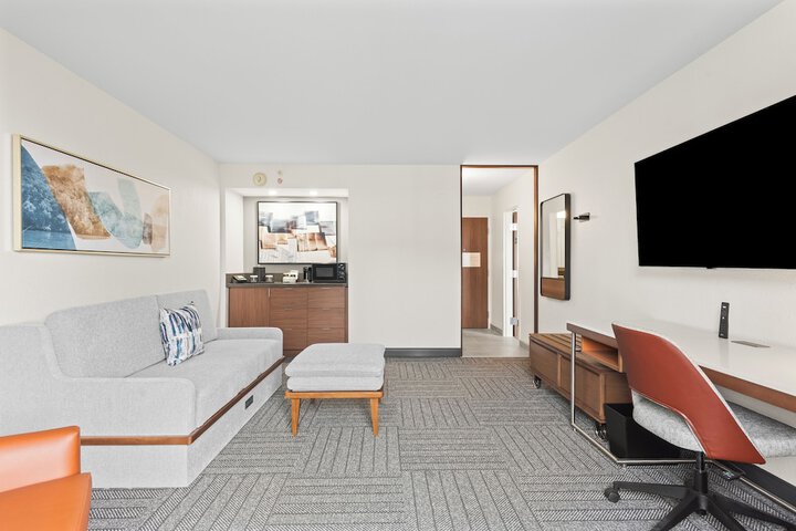 Room 44 of 72