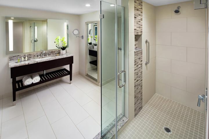 Bathroom shower