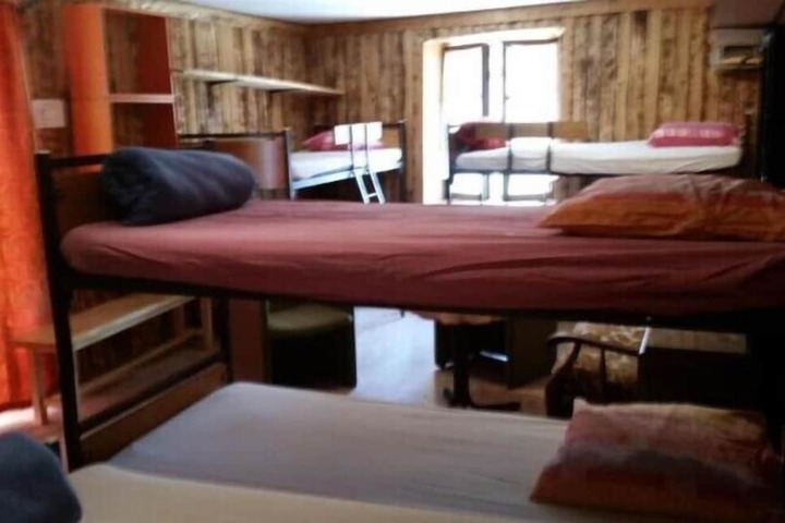 Room 9 of 23