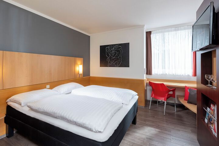 Room 21 of 46