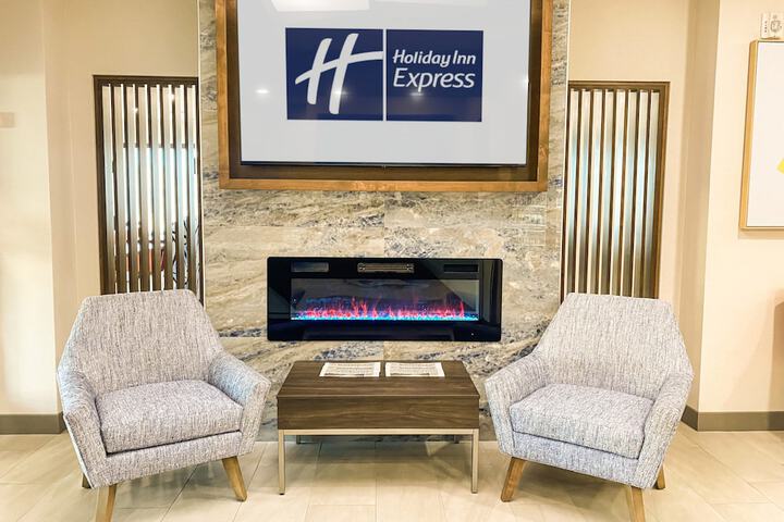 Guest Lobby
