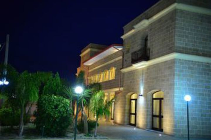 Hotel Villa Leuzzi