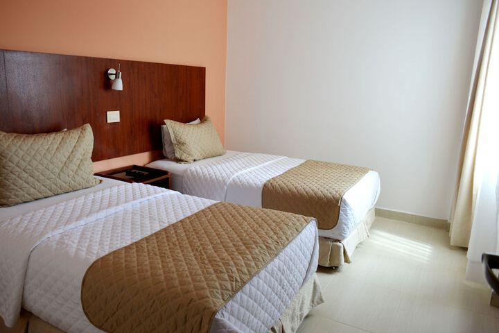 Room 20 of 122