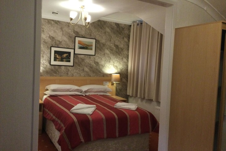 Room 86 of 170