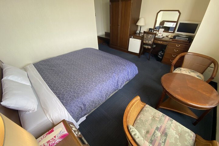 Room 14 of 69