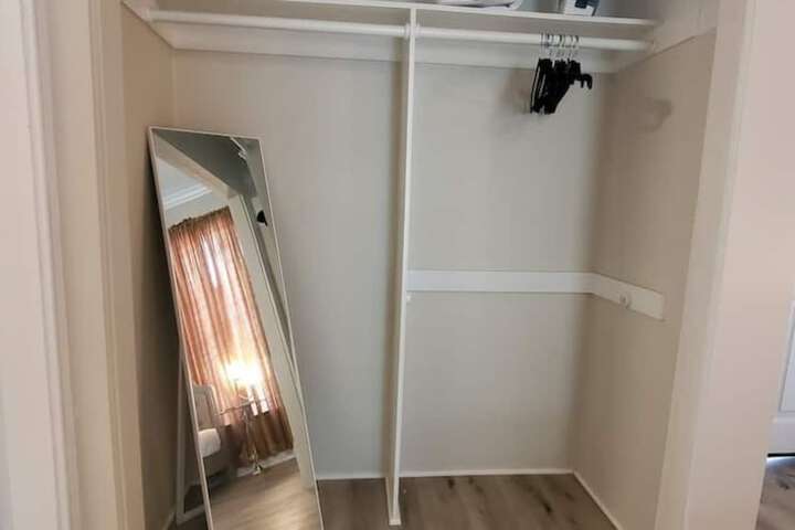 Room 80 of 181