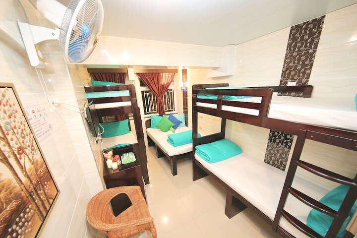Room 47 of 119
