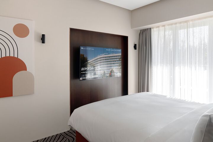 Room 13 of 71