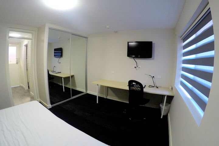 Room 12 of 65
