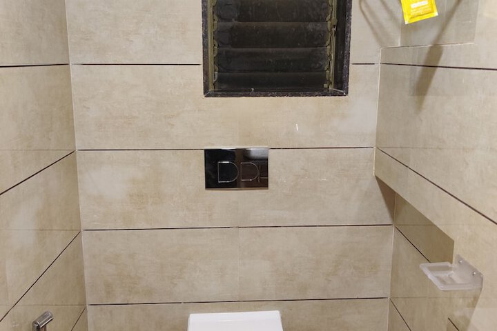 Room 14 of 14
