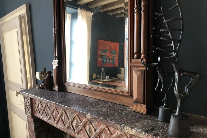 Room 25 of 144