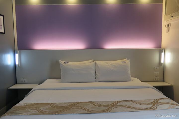 Room 15 of 50