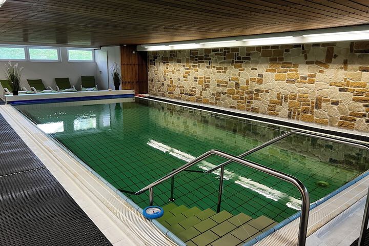 Hotel Pool