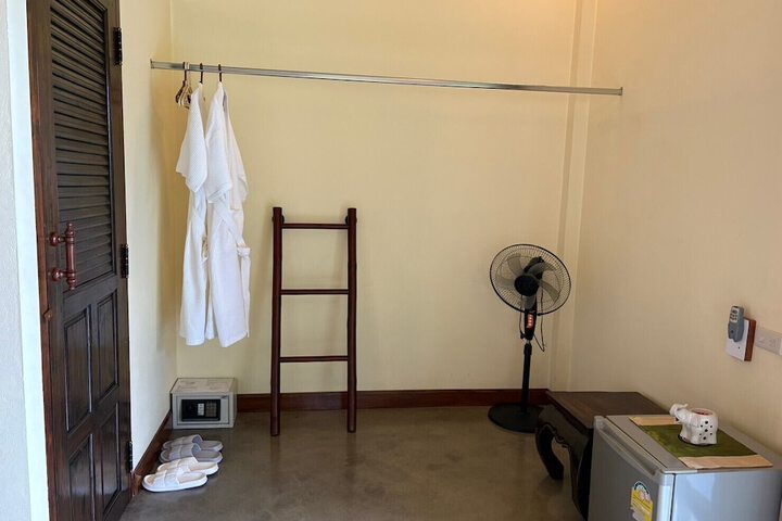 Room 55 of 77